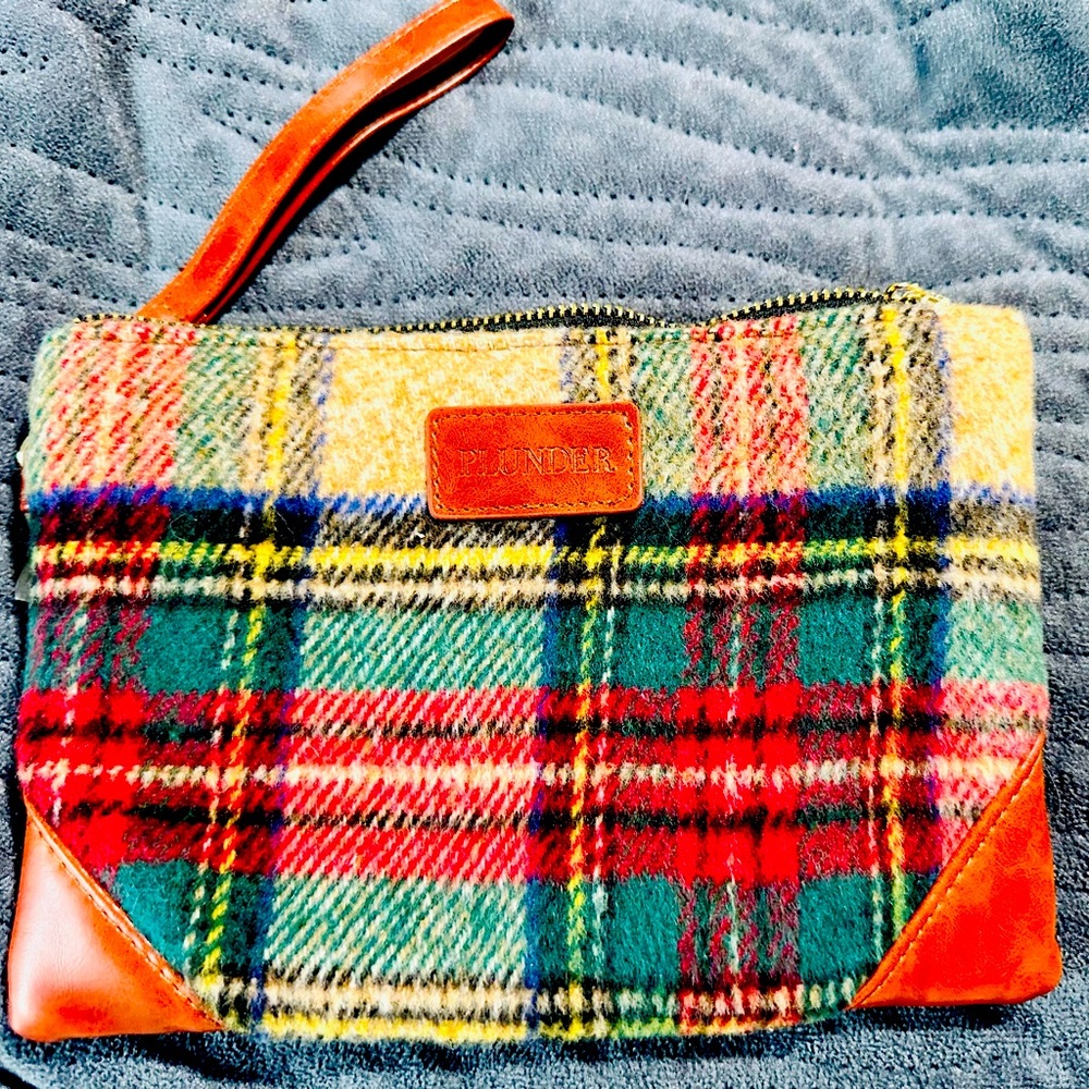 New wristlet